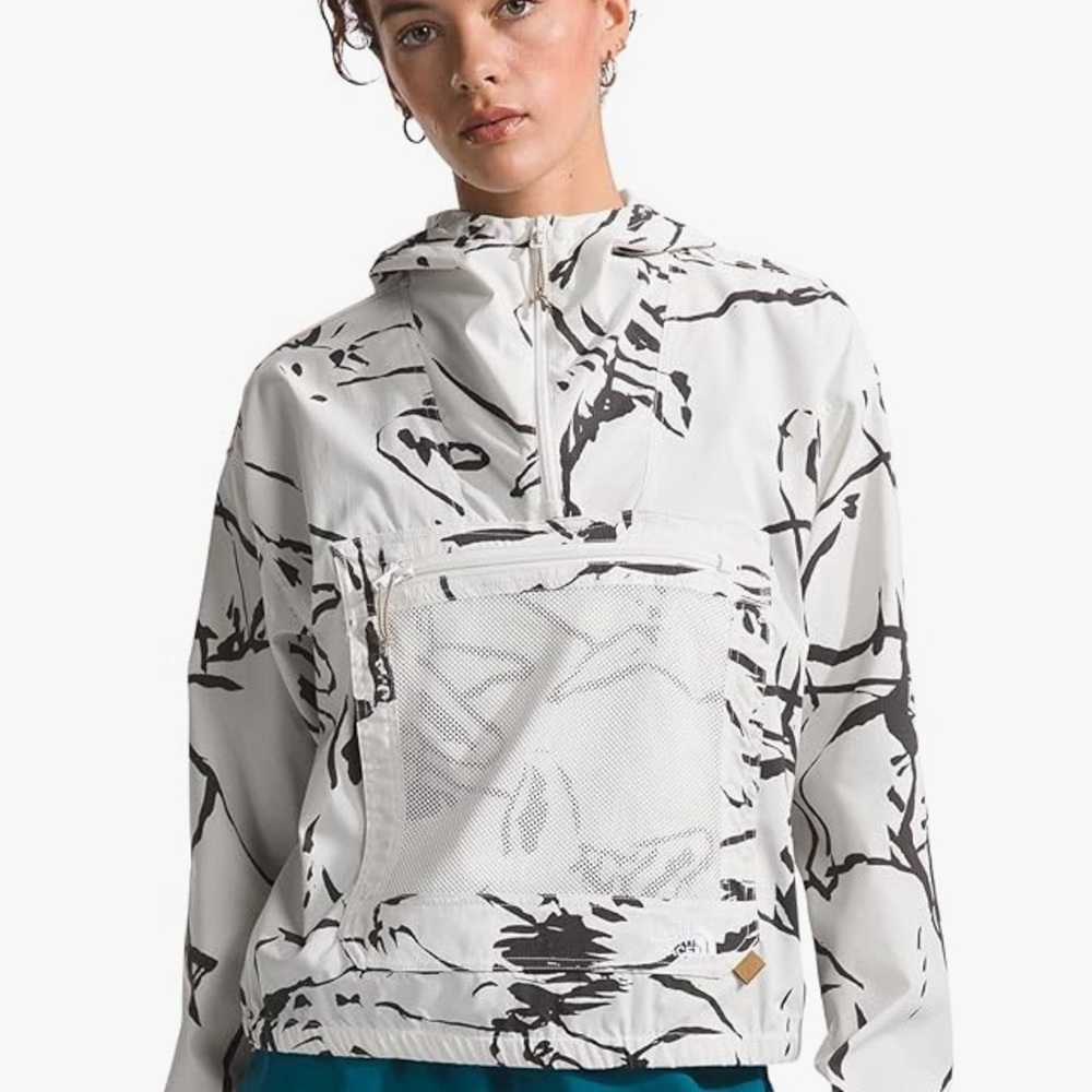 The North Face NWT M Women's Pathfinder Pullover Water-Resistant Jacket